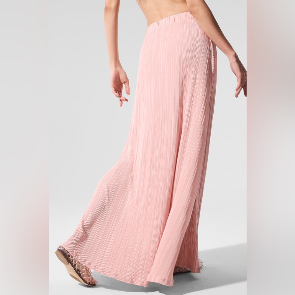 Alo Micro Plisse Game On Long Skirt NWT Pink Quartz - Picture 2 of 4